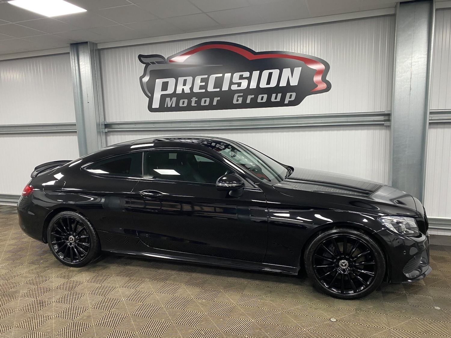 Used Mercedes-Benz C Class 2017 for sale - 76926786: Photo 29