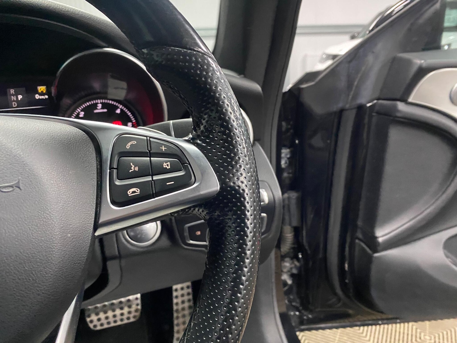 Used Mercedes-Benz C Class 2017 for sale - 76926786: Photo 41