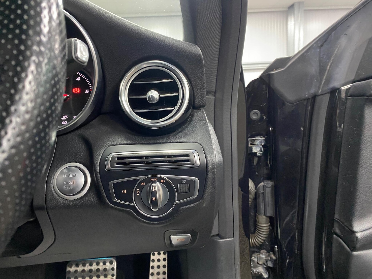 Used Mercedes-Benz C Class 2017 for sale - 76926786: Photo 42