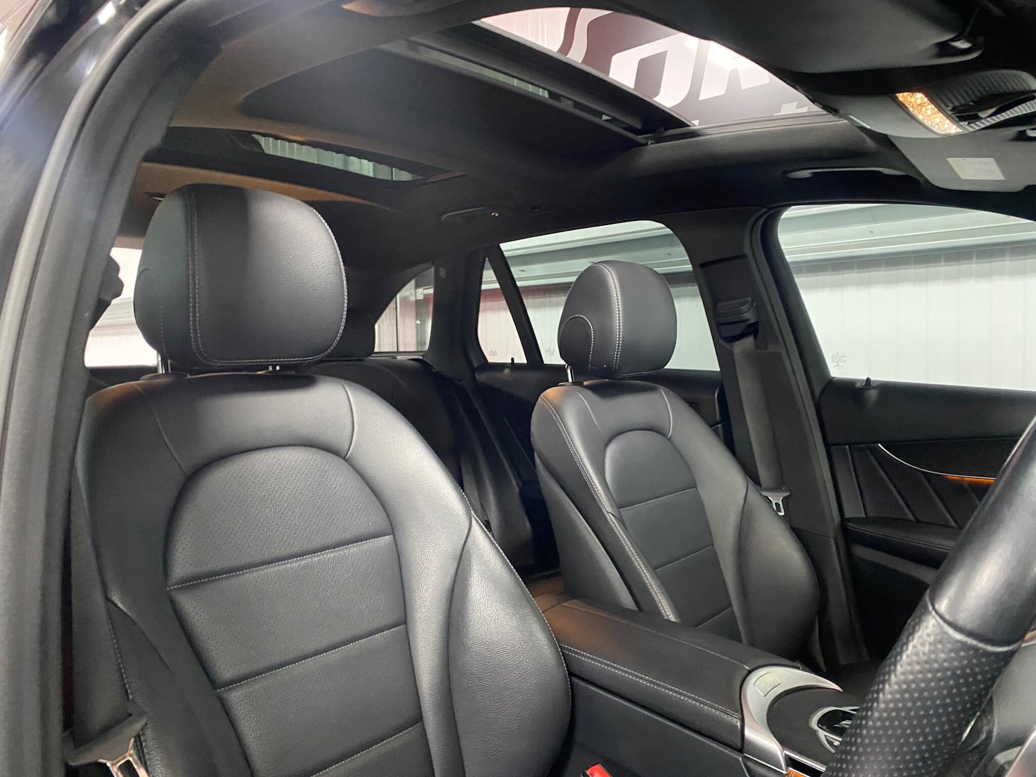 Used Mercedes-Benz GLC 2018 for sale - 77331747: Photo 30