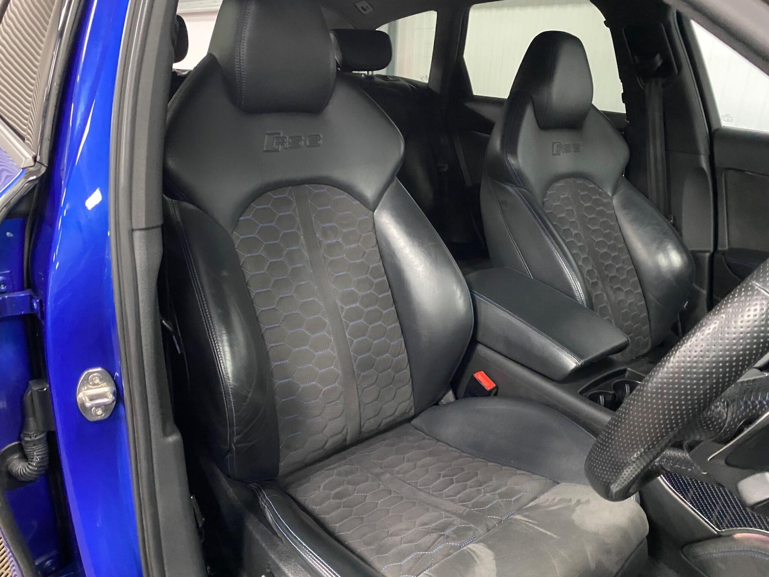 Used Audi RS6 Avant for sale - 77315432: Photo 36