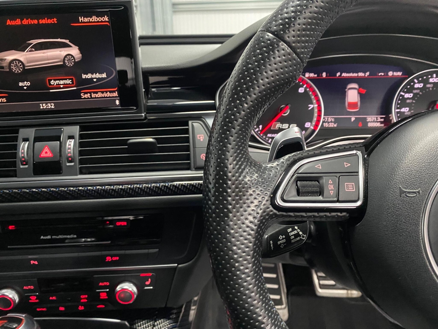 Used Audi RS6 Avant for sale - 77315432: Photo 38