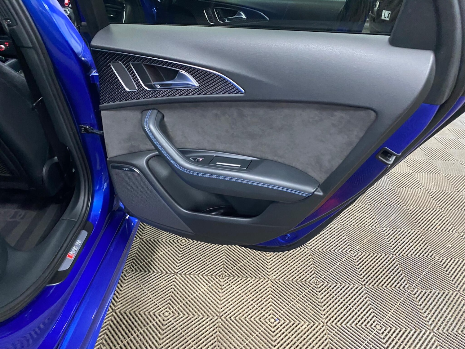 Used Audi RS6 Avant for sale - 77315432: Photo 44