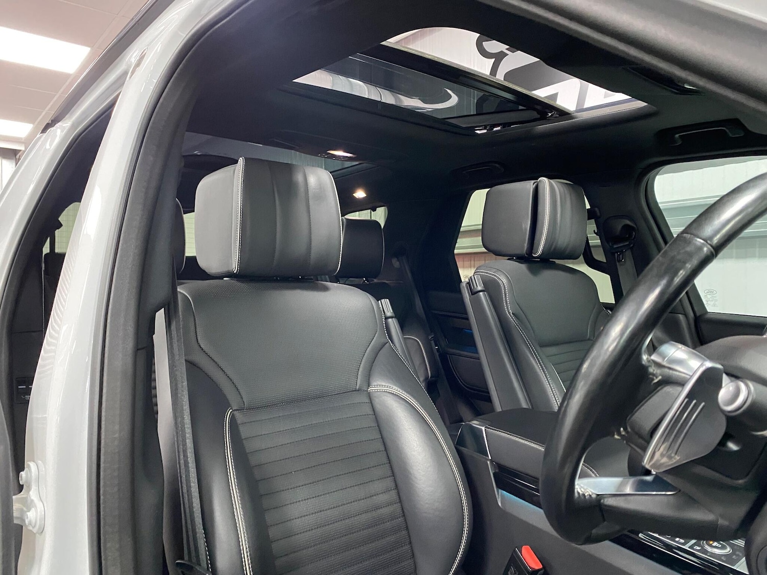 Used Land Rover Discovery for sale - 76752745: Photo 37