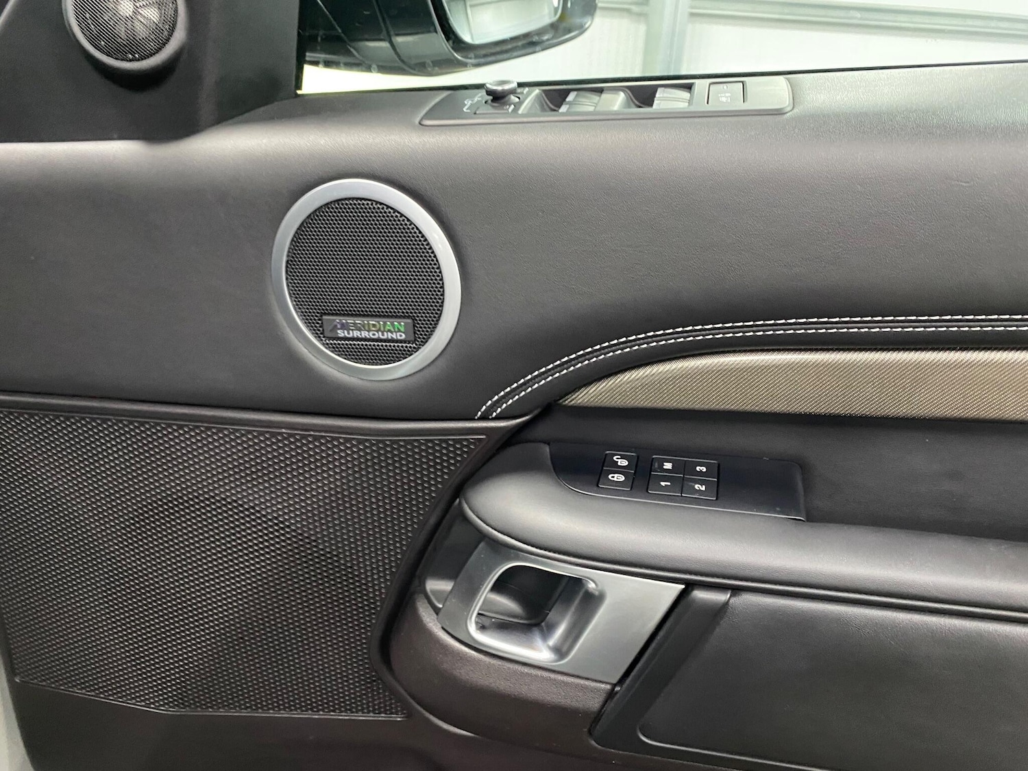 Used Land Rover Discovery for sale - 76752745: Photo 47