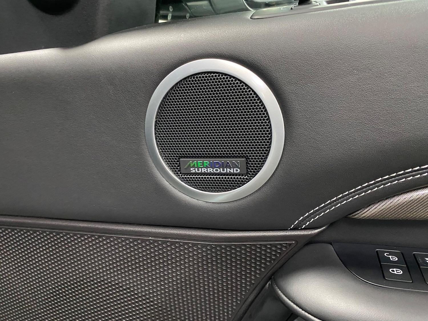 Used Land Rover Discovery for sale - 76752745: Photo 48