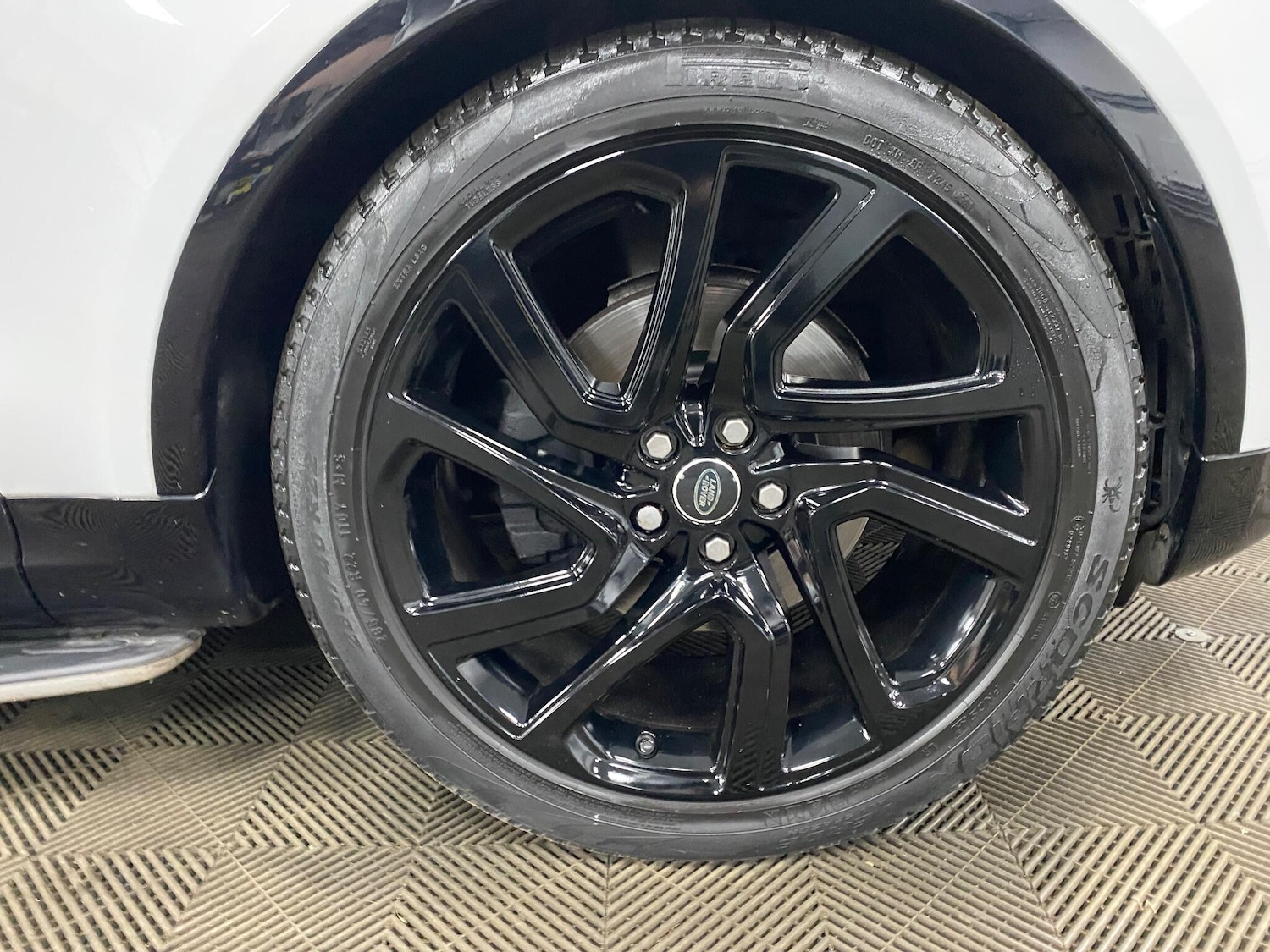 Used Land Rover Discovery for sale - 76752745: Photo 55