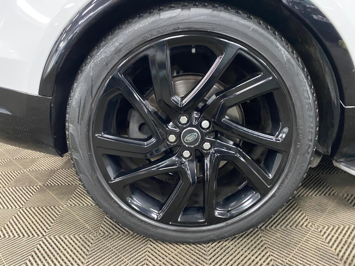 Used Land Rover Discovery for sale - 76752745: Photo 56