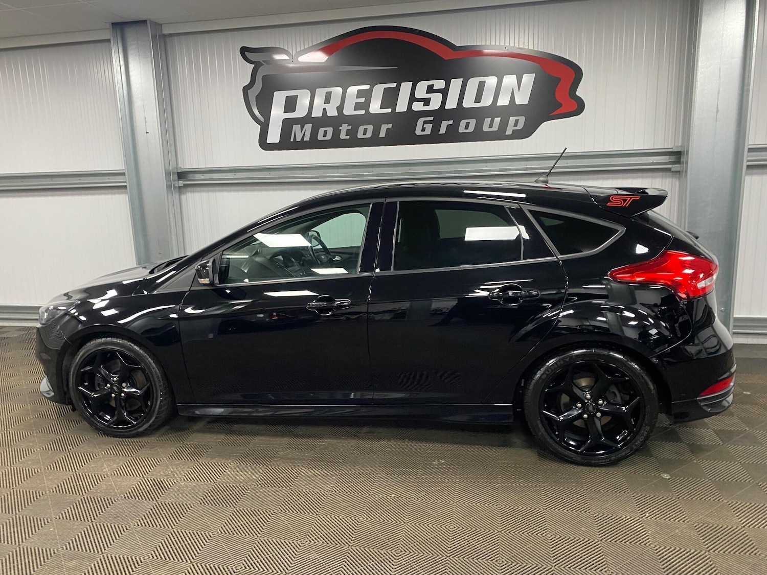 Used Ford Focus 2017 for sale - 76727425: Photo 13