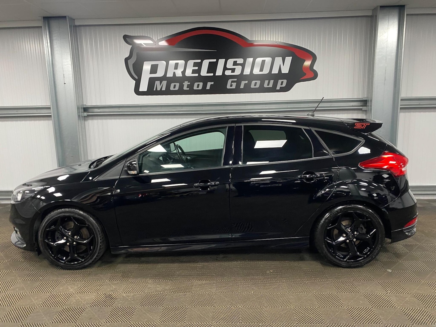 Used Ford Focus 2017 for sale - 76727425: Photo 16