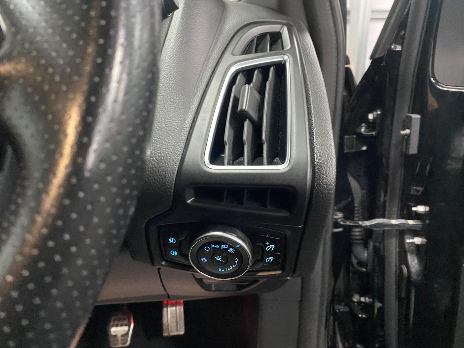 Used Ford Focus 2017 for sale - 76727425: Photo 39