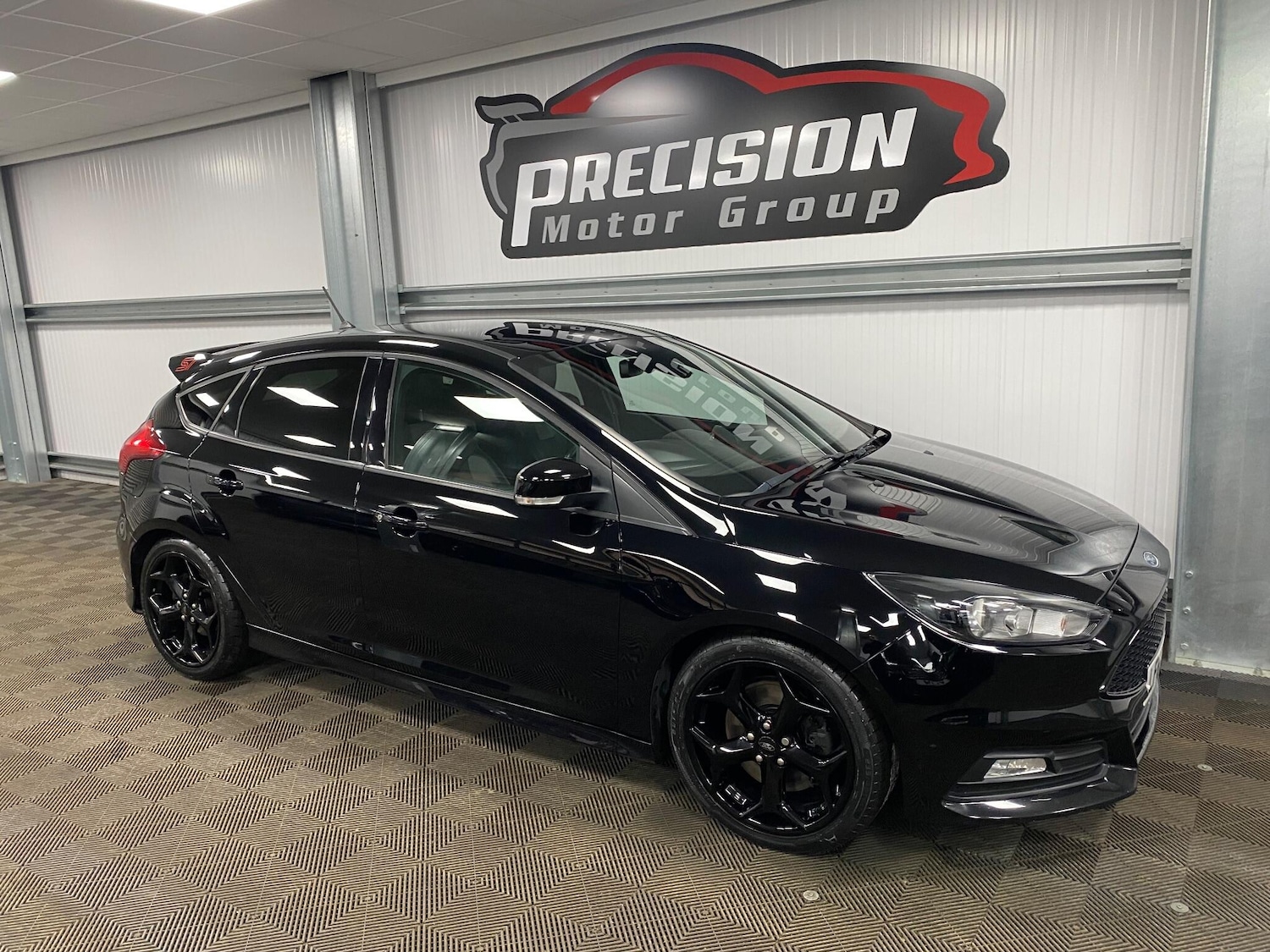 Used Ford Focus 2017 for sale - 76727425: Photo 4