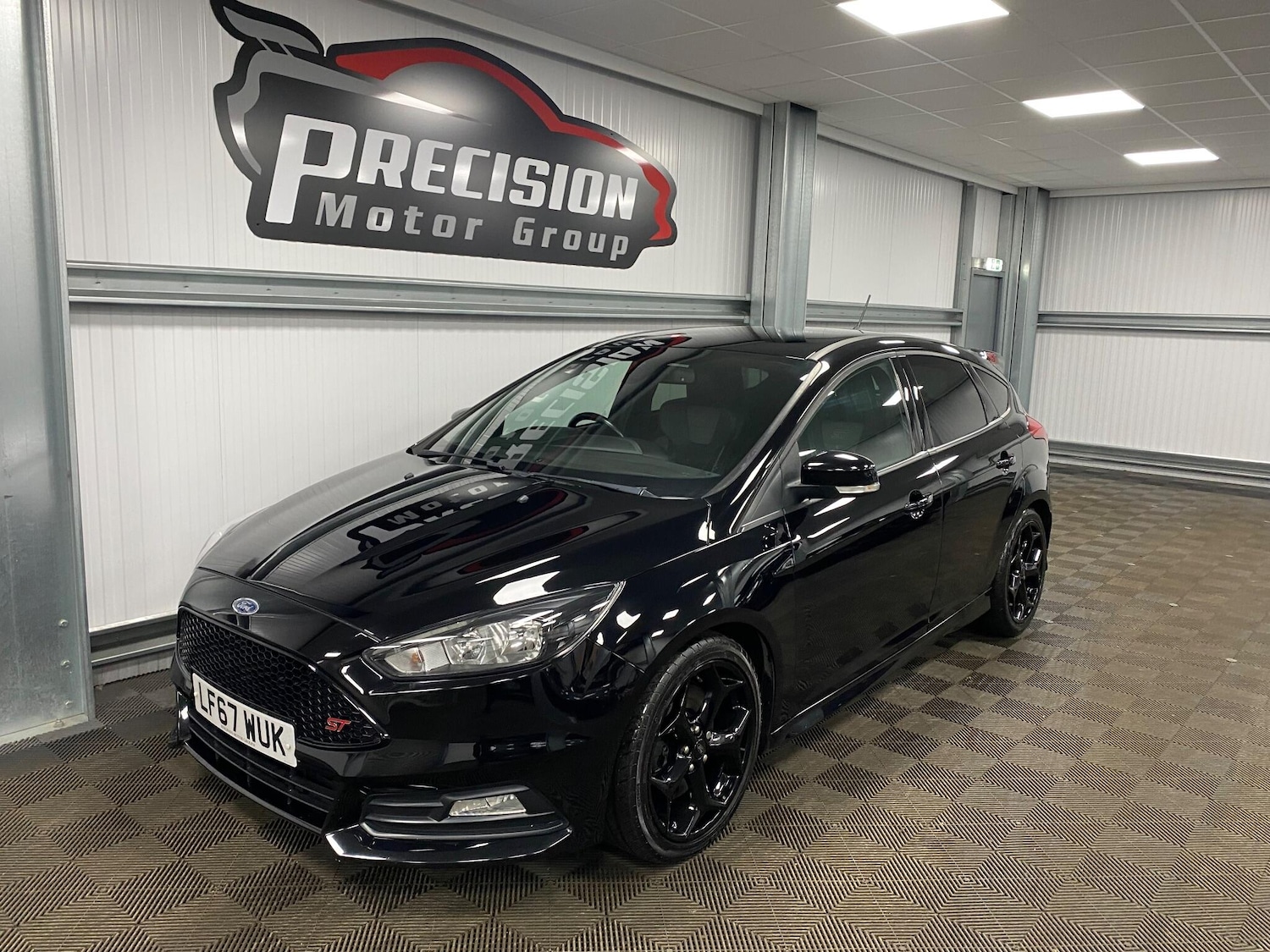 Used Ford Focus 2017 for sale - 76727425: Photo 9