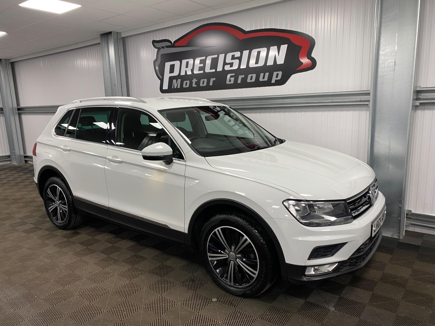 Used Volkswagen Tiguan 2016 for sale - 76995863: Photo 3