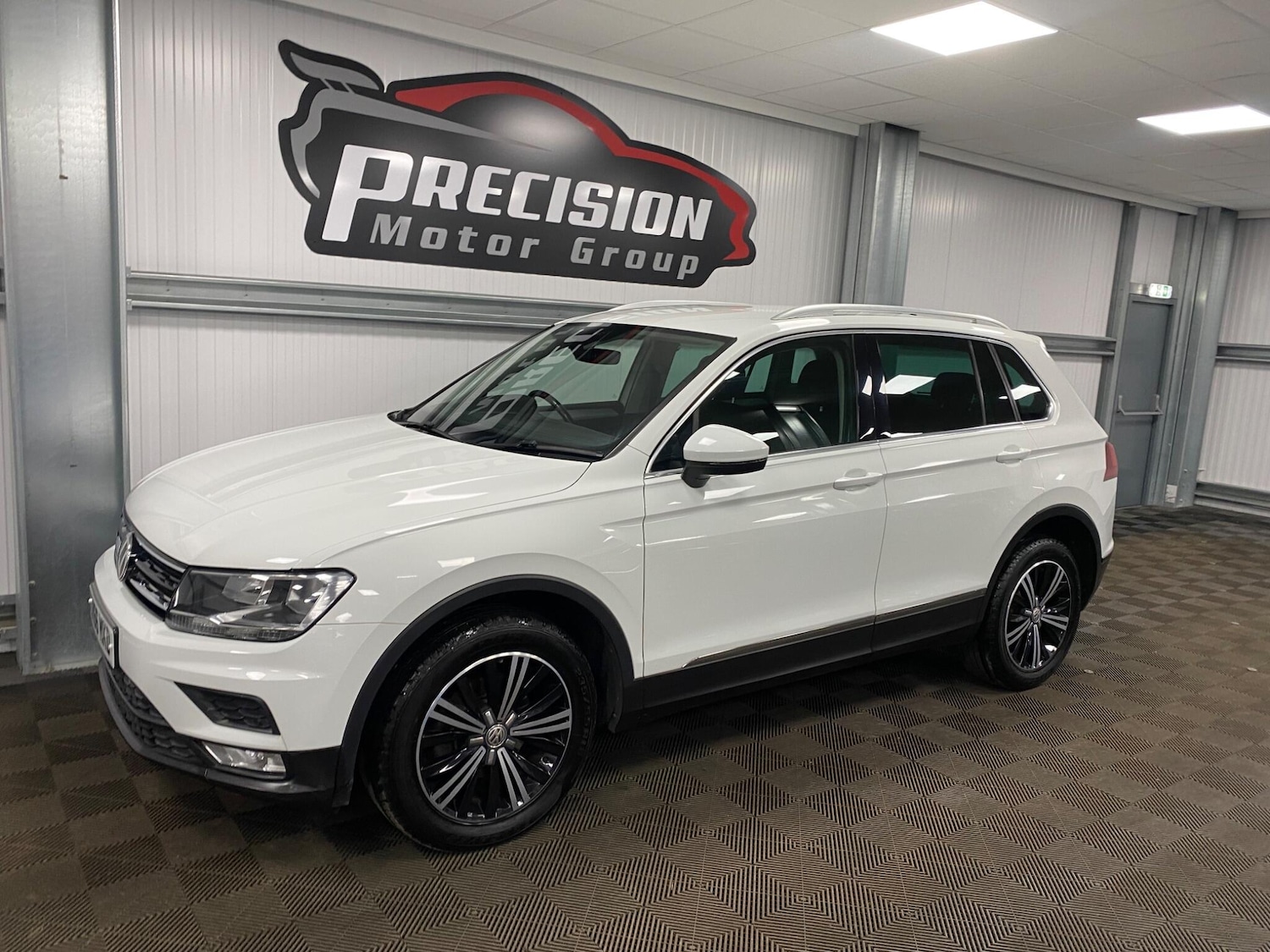 Used Volkswagen Tiguan 2016 for sale - 76995863: Photo 6