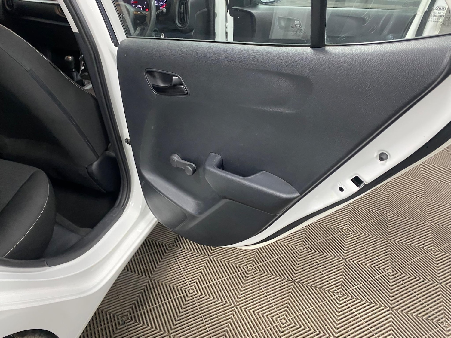 Used Kia Picanto 2019 for sale - 76991360: Photo 35