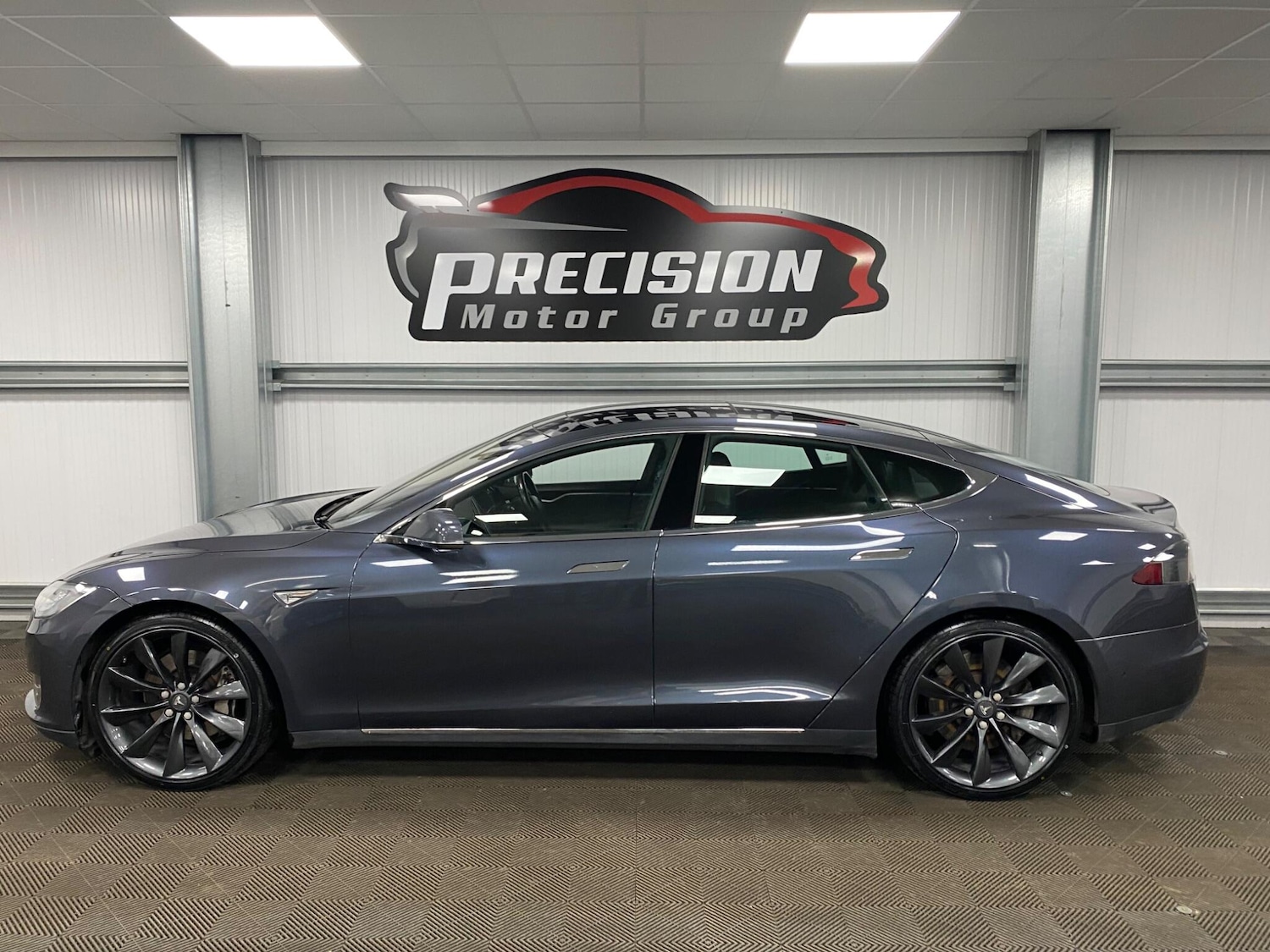 Used Tesla Model S 2015 for sale - 76174687: Photo 16