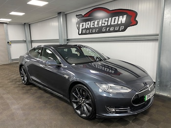 Used Tesla Model S 2015 for sale - 76174687: Photo 2