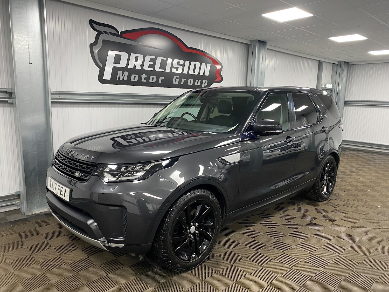 Used Land Rover Discovery 2017 for sale - 77163122: Photo 10