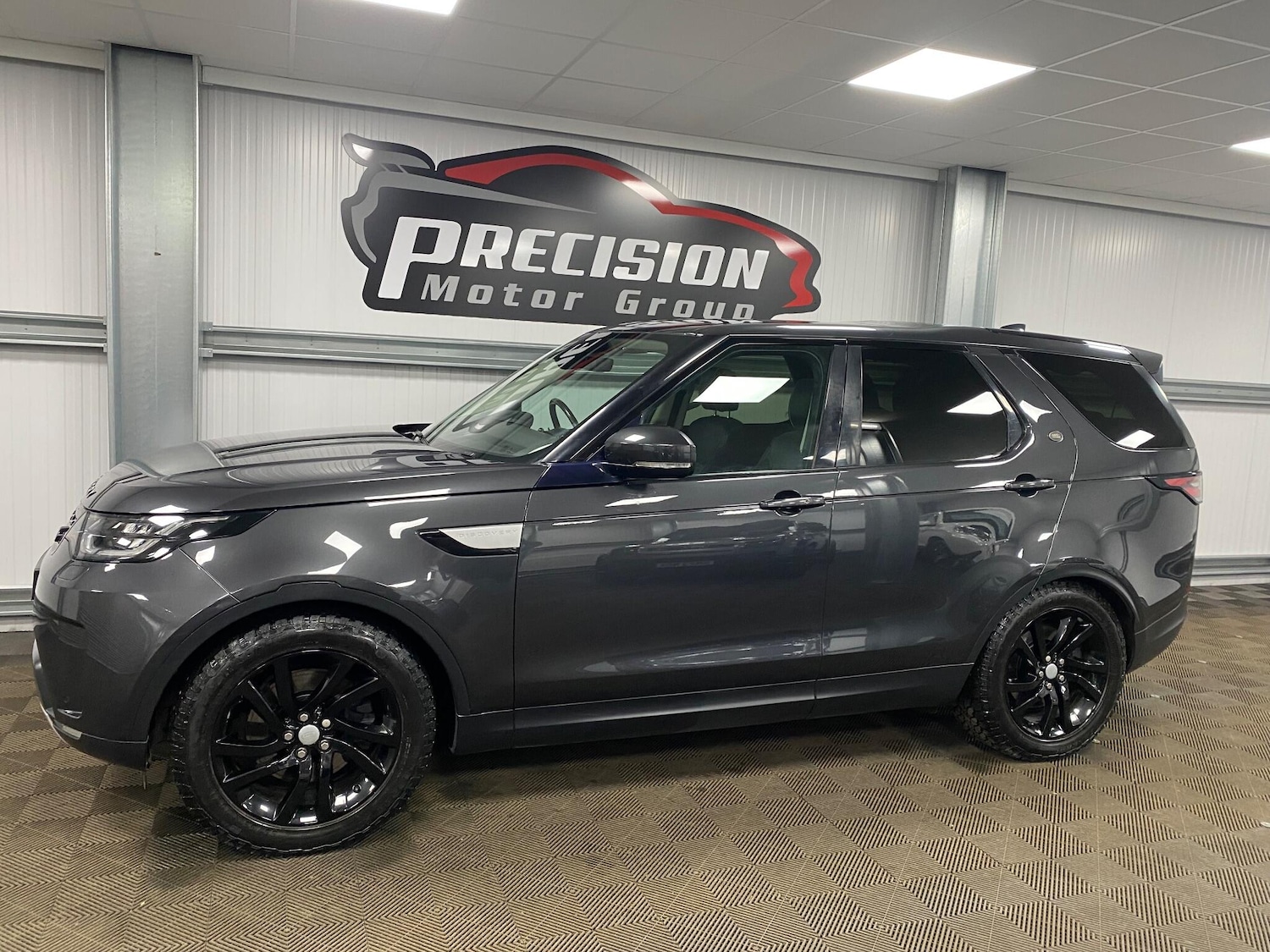 Used Land Rover Discovery 2017 for sale - 77163122: Photo 17