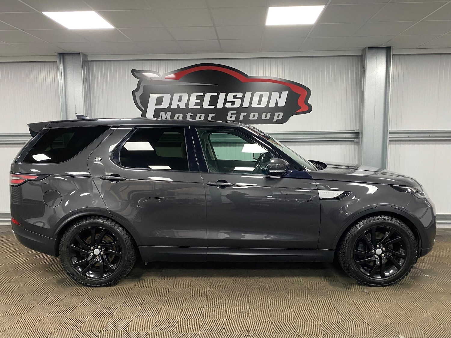 Used Land Rover Discovery 2017 for sale - 77163122: Photo 27