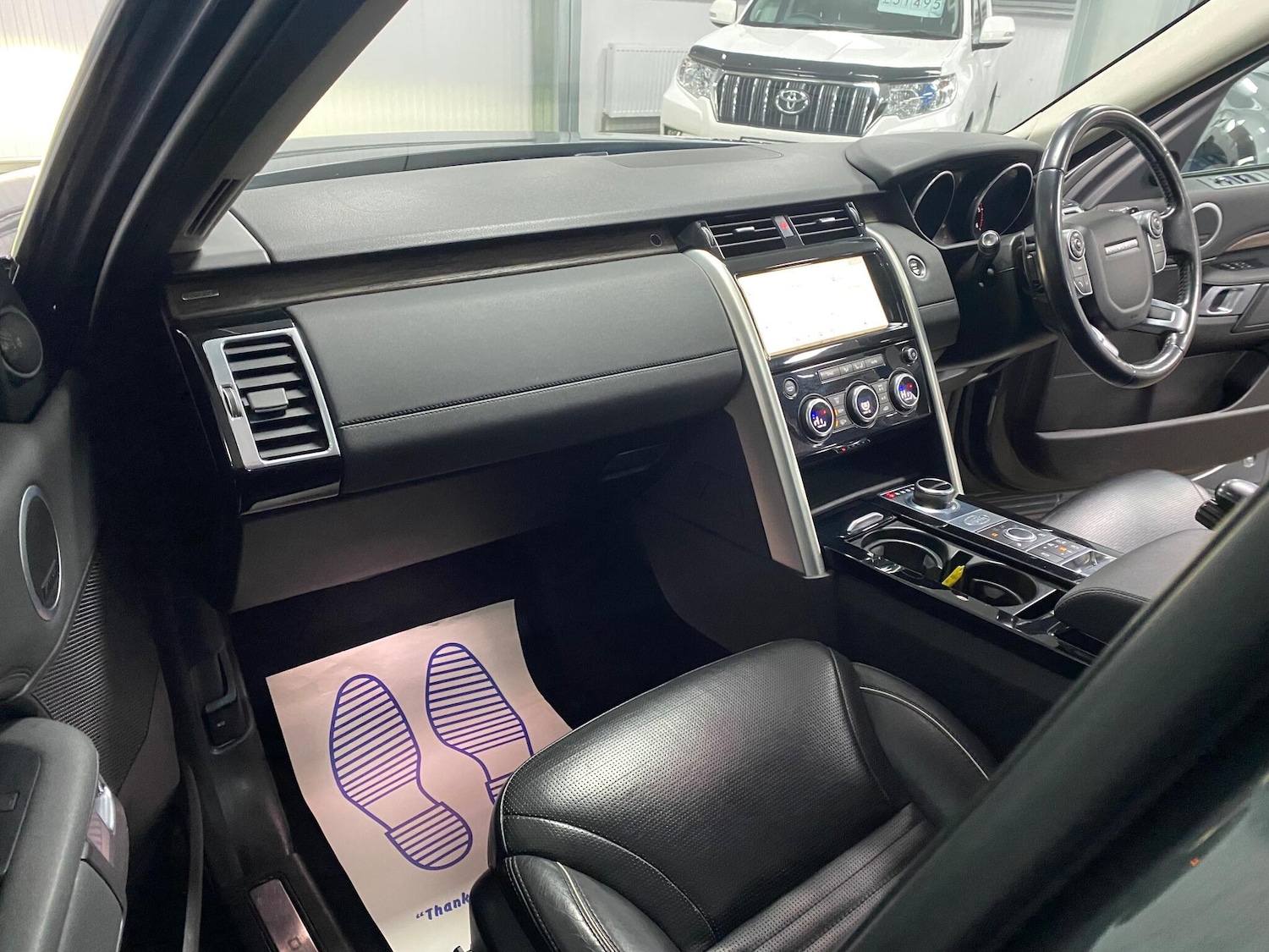 Used Land Rover Discovery 2017 for sale - 77163122: Photo 33