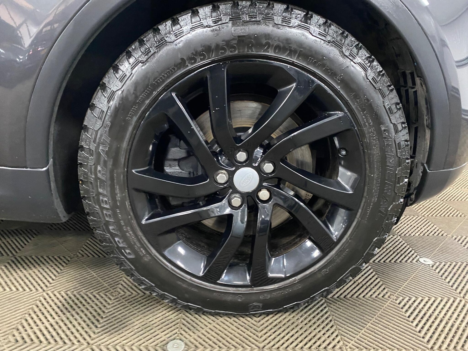 Used Land Rover Discovery 2017 for sale - 77163122: Photo 51