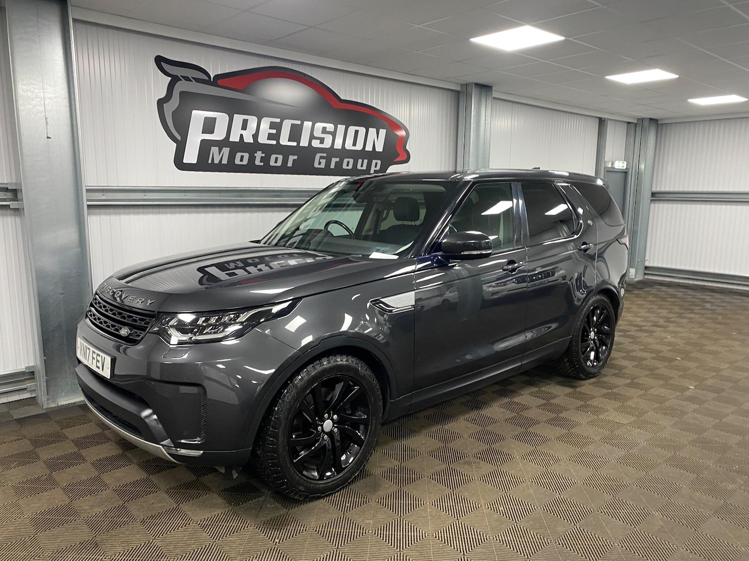 Used Land Rover Discovery 2017 for sale - 77163122: Photo 8