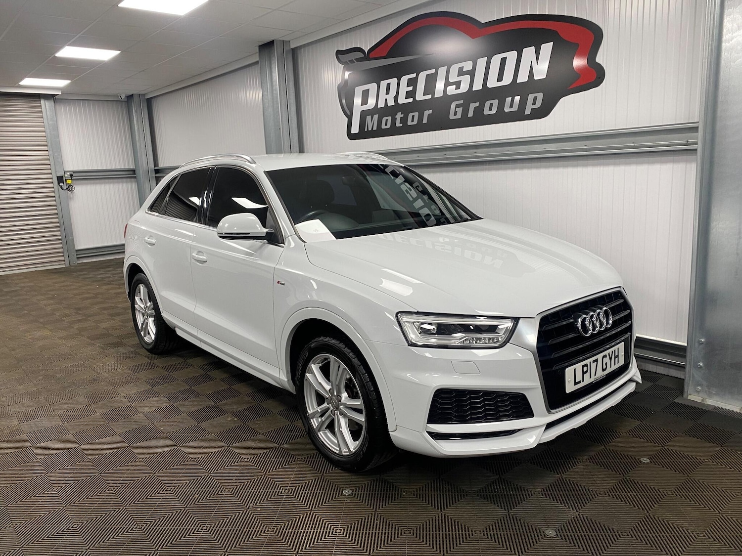 Used Audi Q3 2017 for sale - 76715440: Photo 1