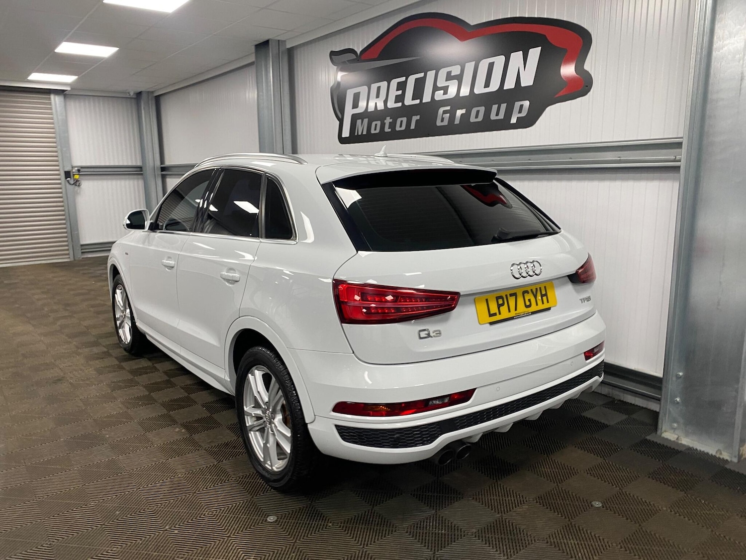 Used Audi Q3 2017 for sale - 76715440: Photo 12