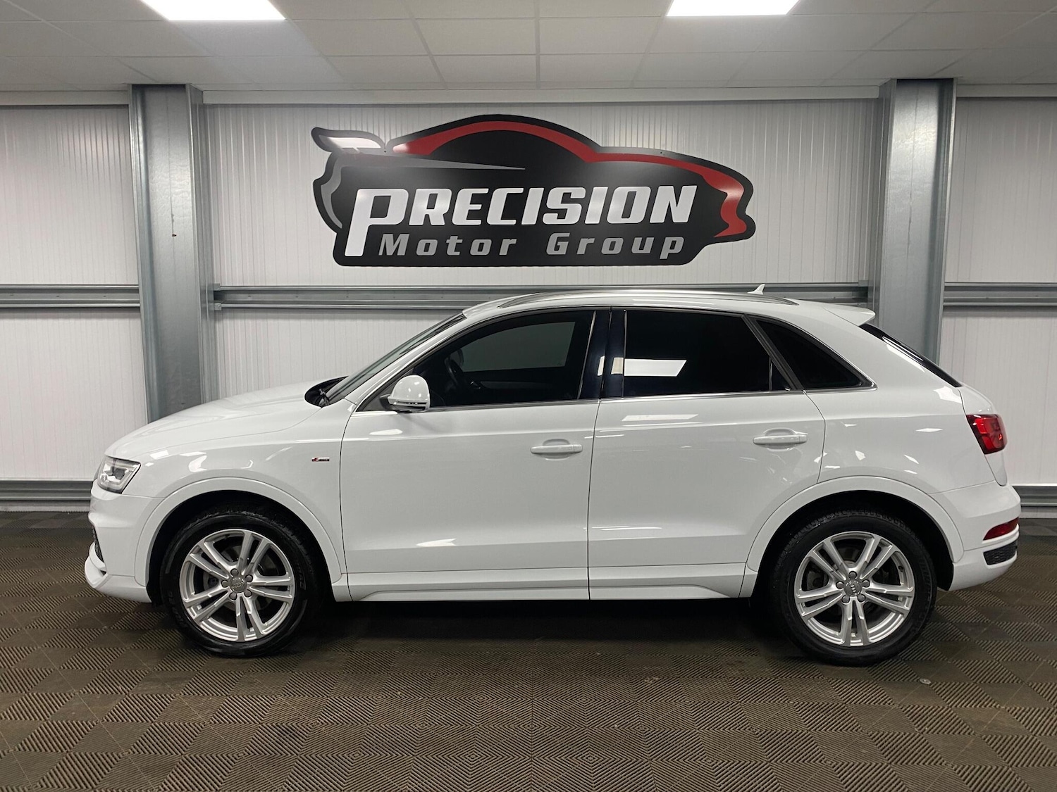 Used Audi Q3 2017 for sale - 76715440: Photo 15
