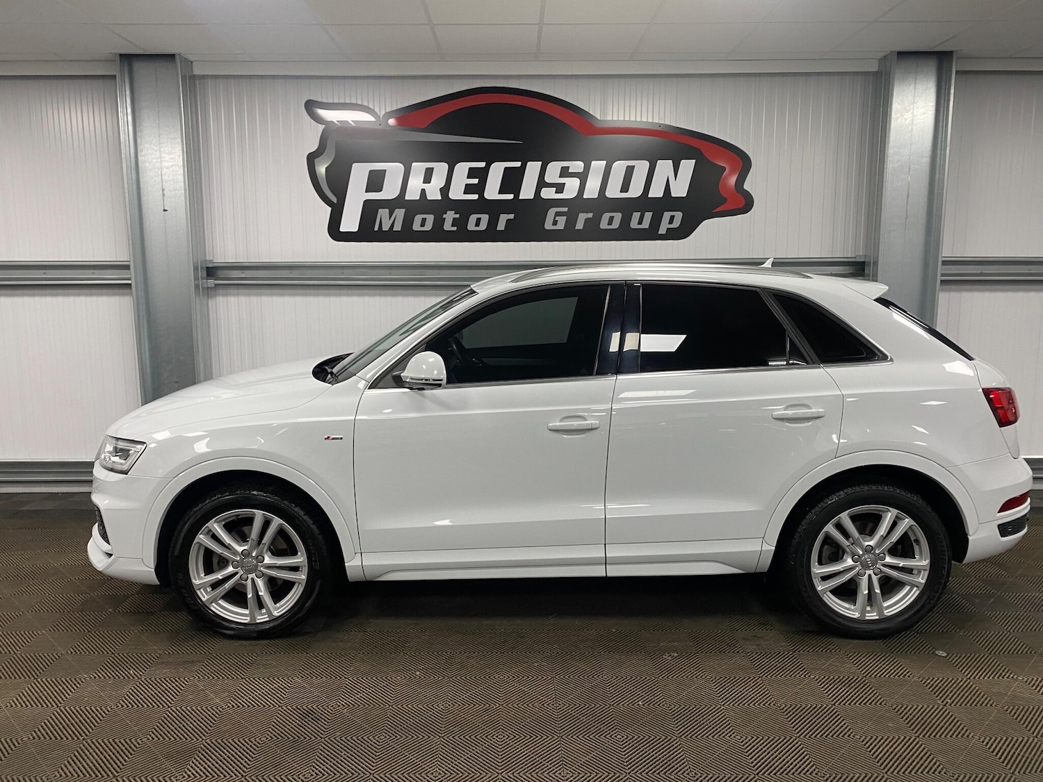 Used Audi Q3 2017 for sale - 76715440: Photo 17