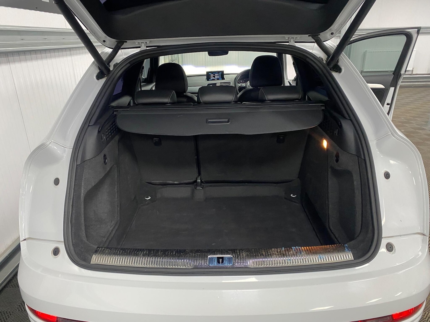 Used Audi Q3 2017 for sale - 76715440: Photo 49