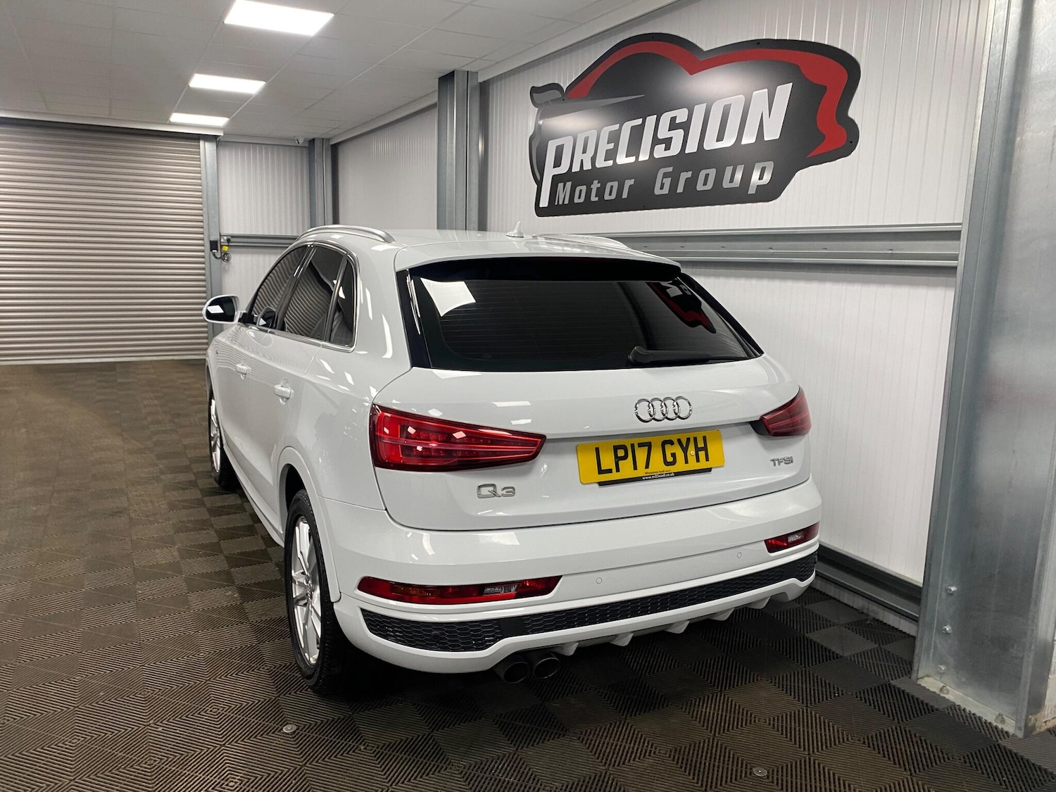 Used Audi Q3 2017 for sale - 76715440: Photo 6