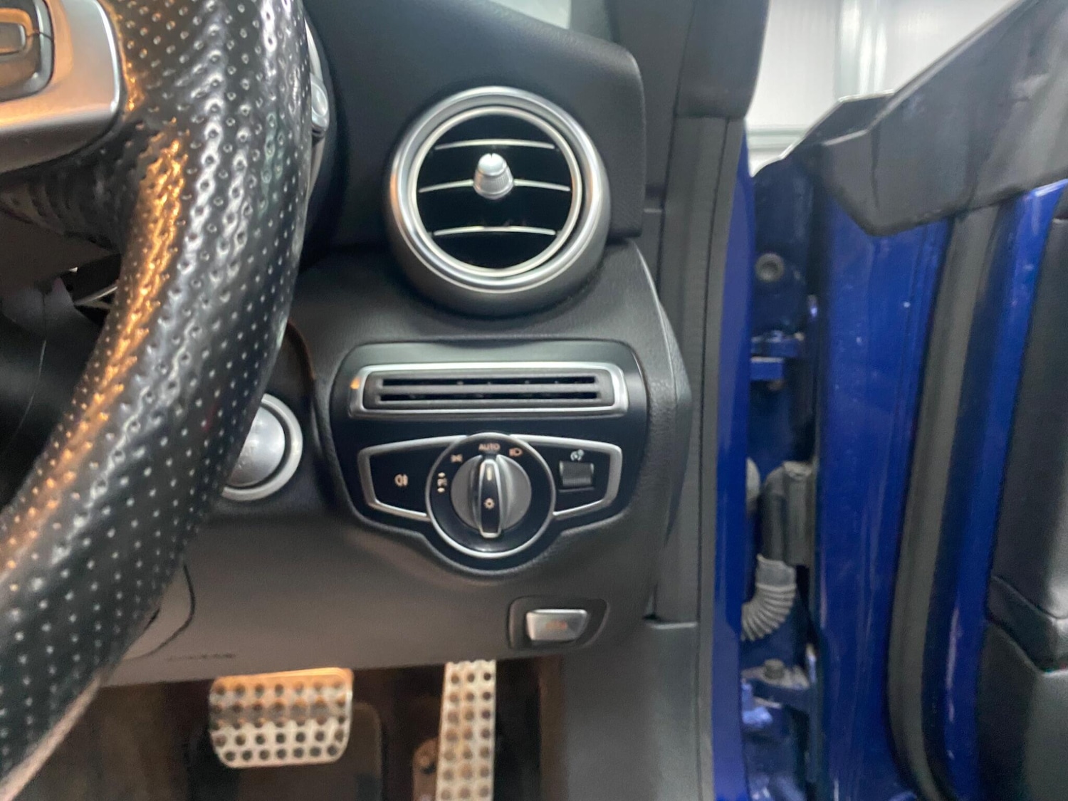 Used Mercedes-Benz C Class 2017 for sale - 76989895: Photo 37