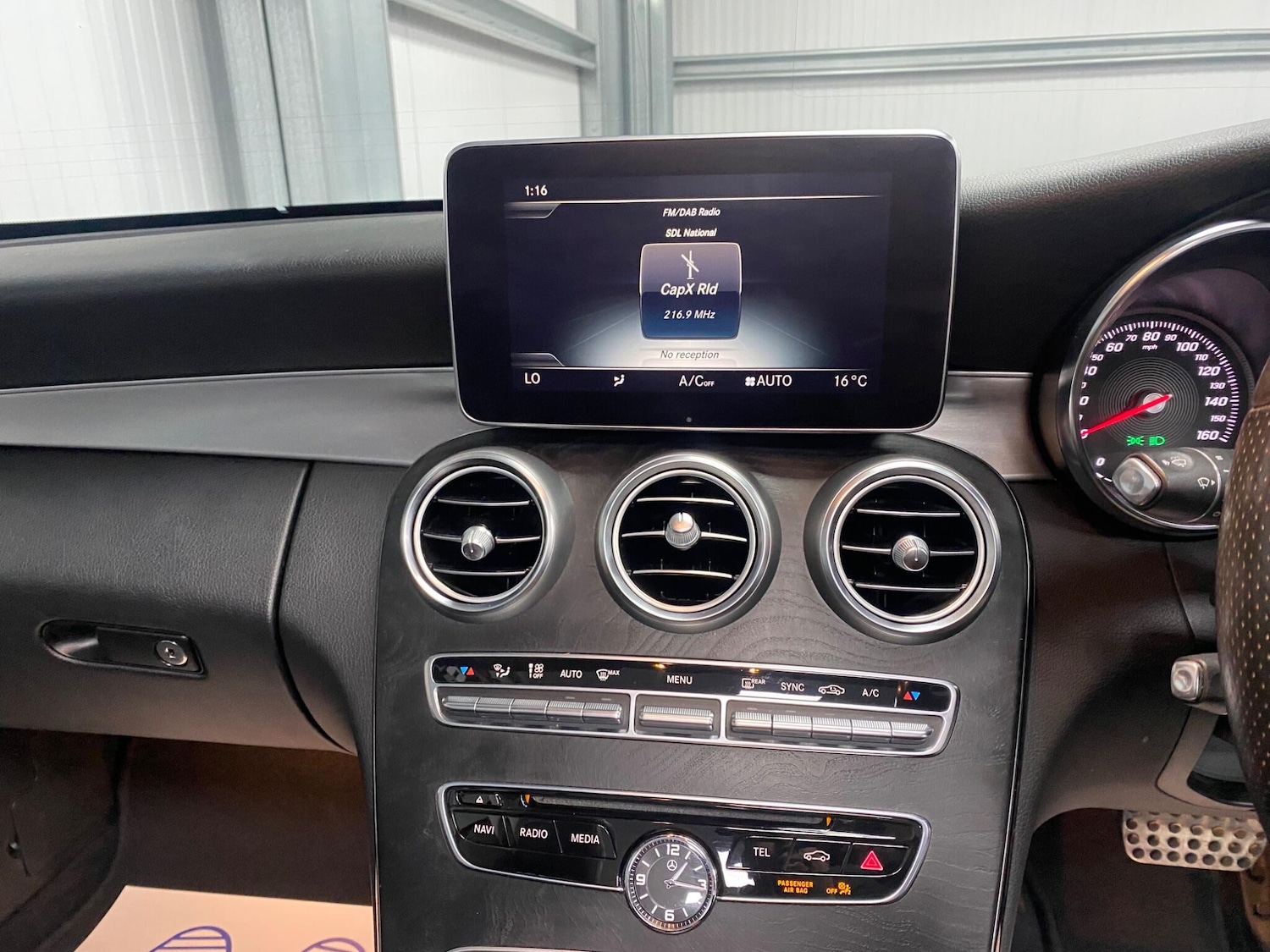 Used Mercedes-Benz C Class 2017 for sale - 76989895: Photo 41