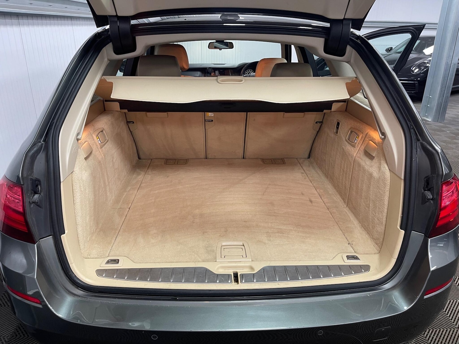 Used BMW 5 Series 2013 for sale - 77978345: Photo 46