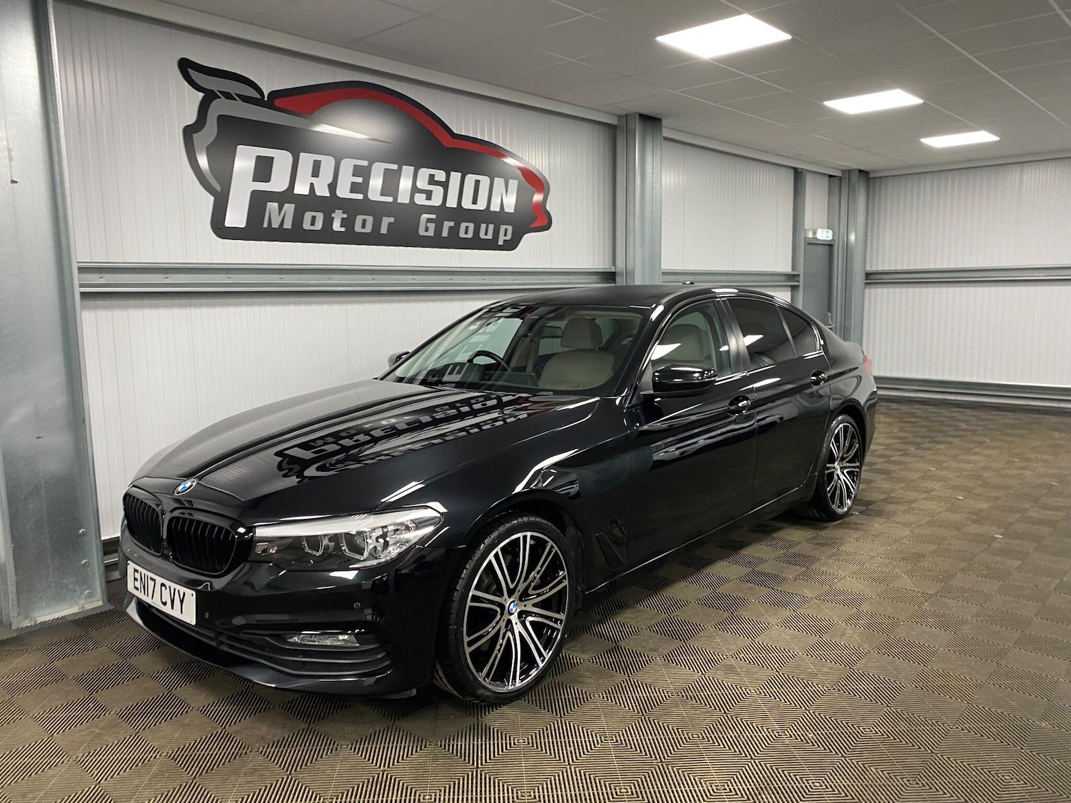 Used BMW 5 Series 2017 for sale - 76926407: Photo 11
