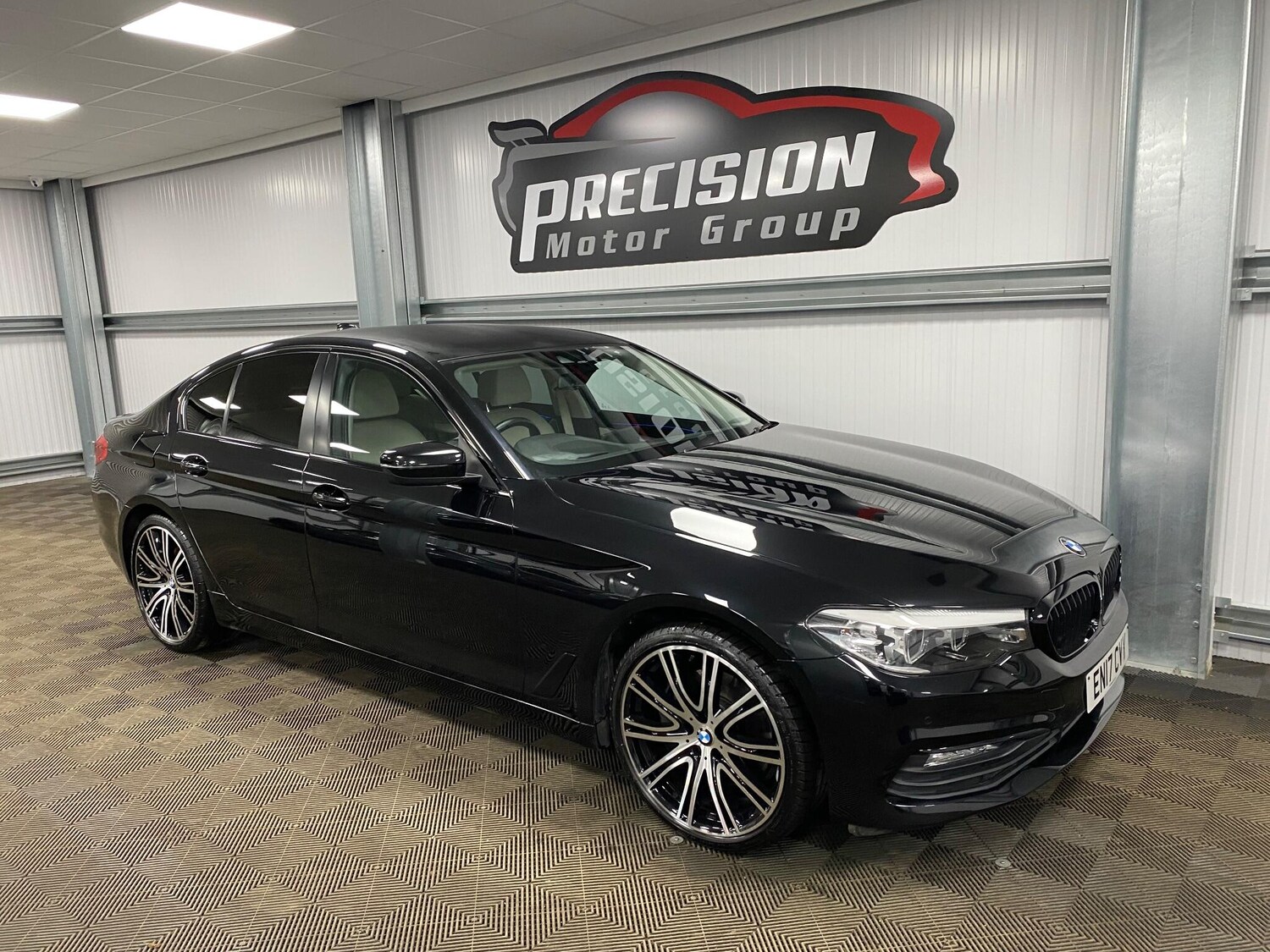 Used BMW 5 Series 2017 for sale - 76926407: Photo 3