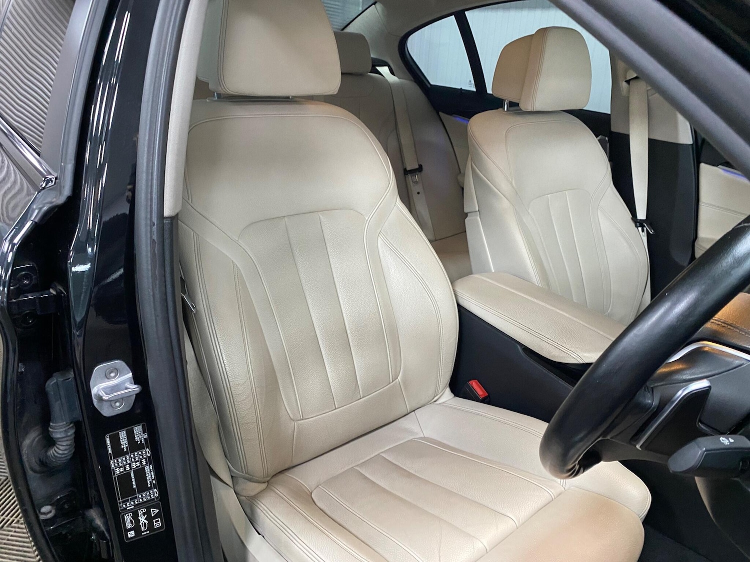 Used BMW 5 Series 2017 for sale - 76926407: Photo 37