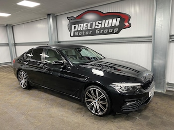 Used BMW 5 Series 2017 for sale - 76926407: Photo