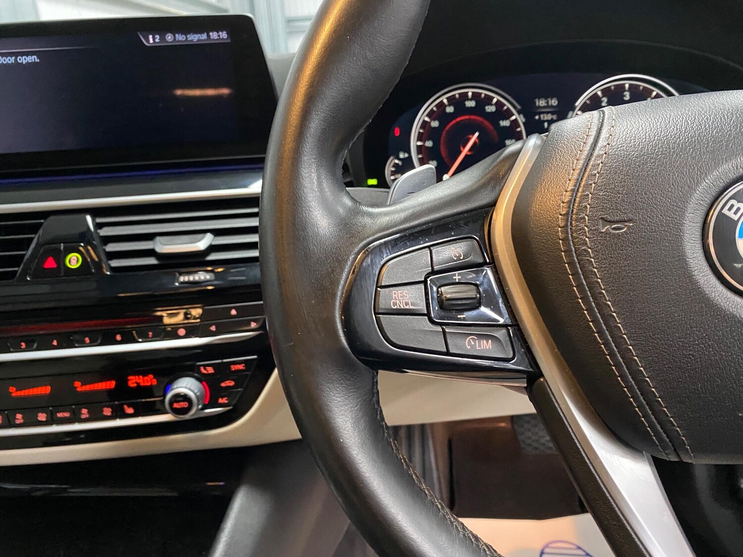 Used BMW 5 Series 2017 for sale - 76926407: Photo 48