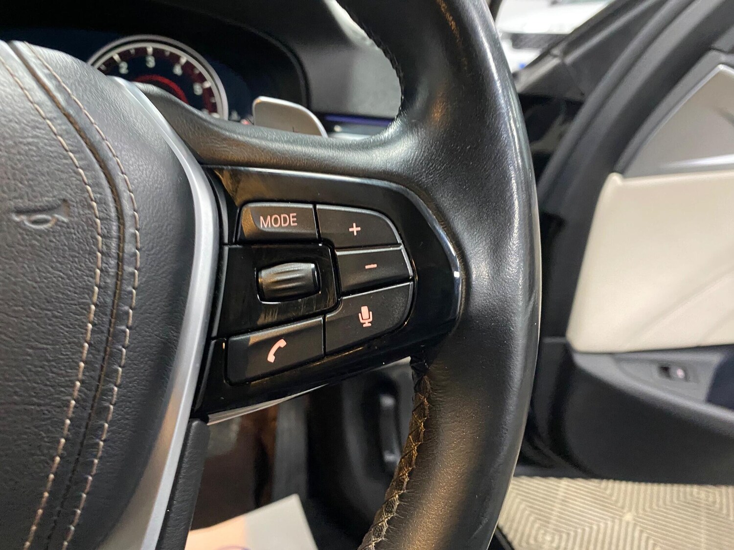 Used BMW 5 Series 2017 for sale - 76926407: Photo 49