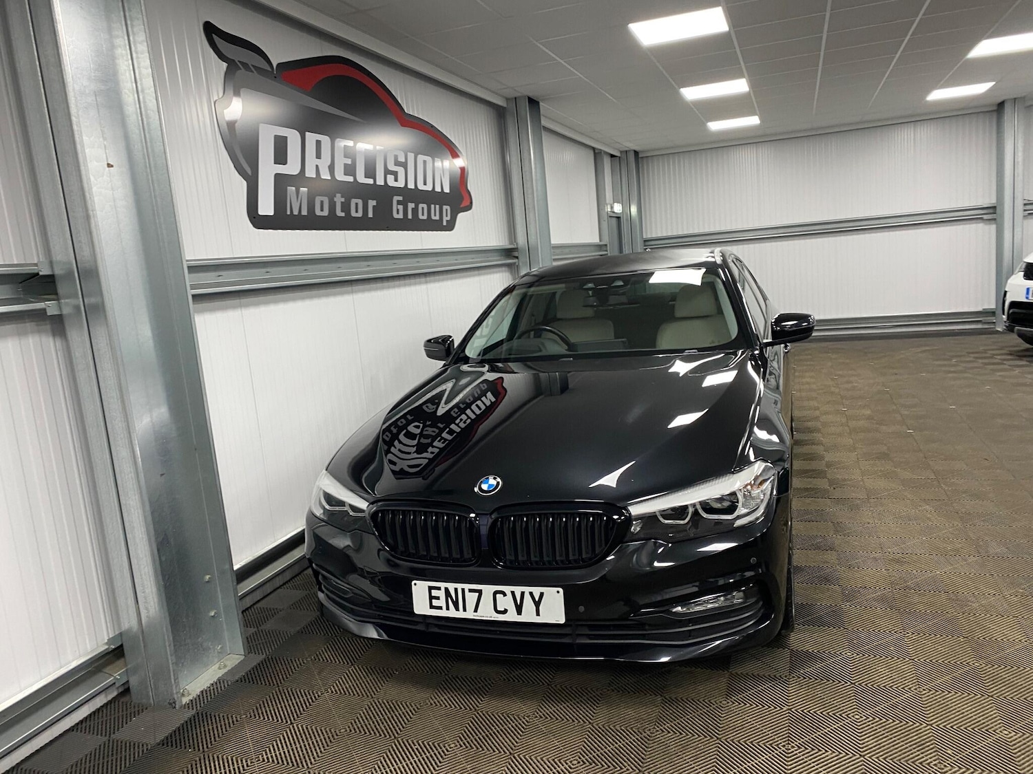 Used BMW 5 Series 2017 for sale - 76926407: Photo 5