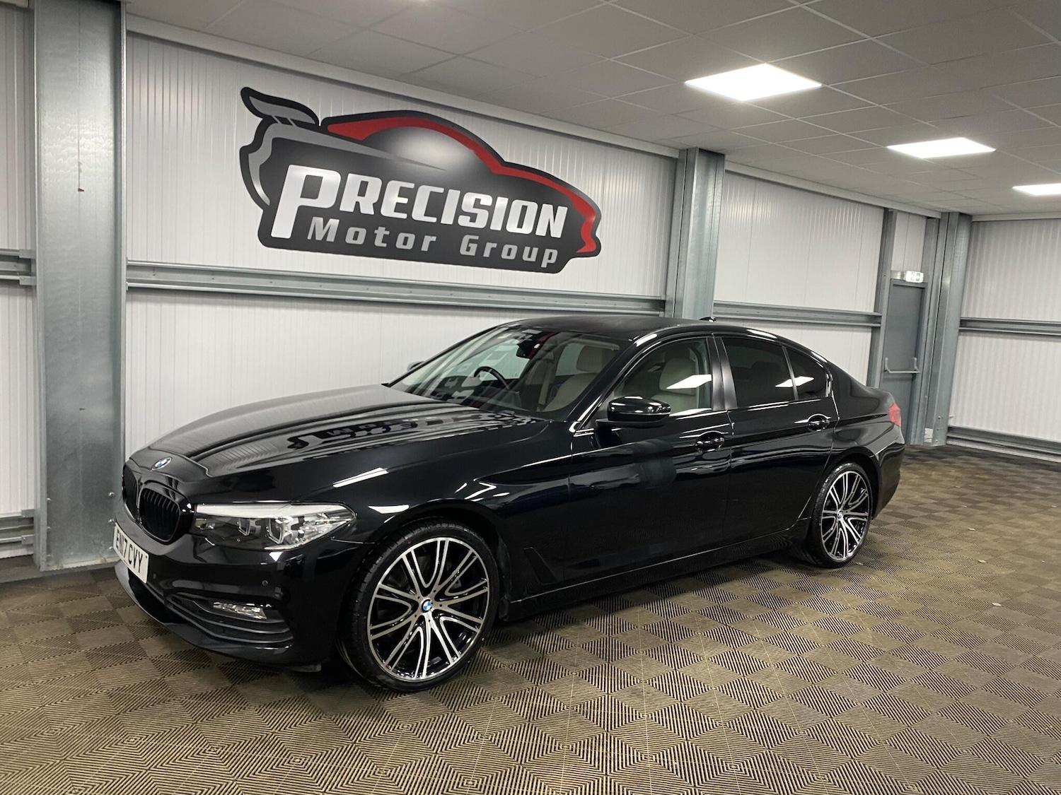 Used BMW 5 Series 2017 for sale - 76926407: Photo 6
