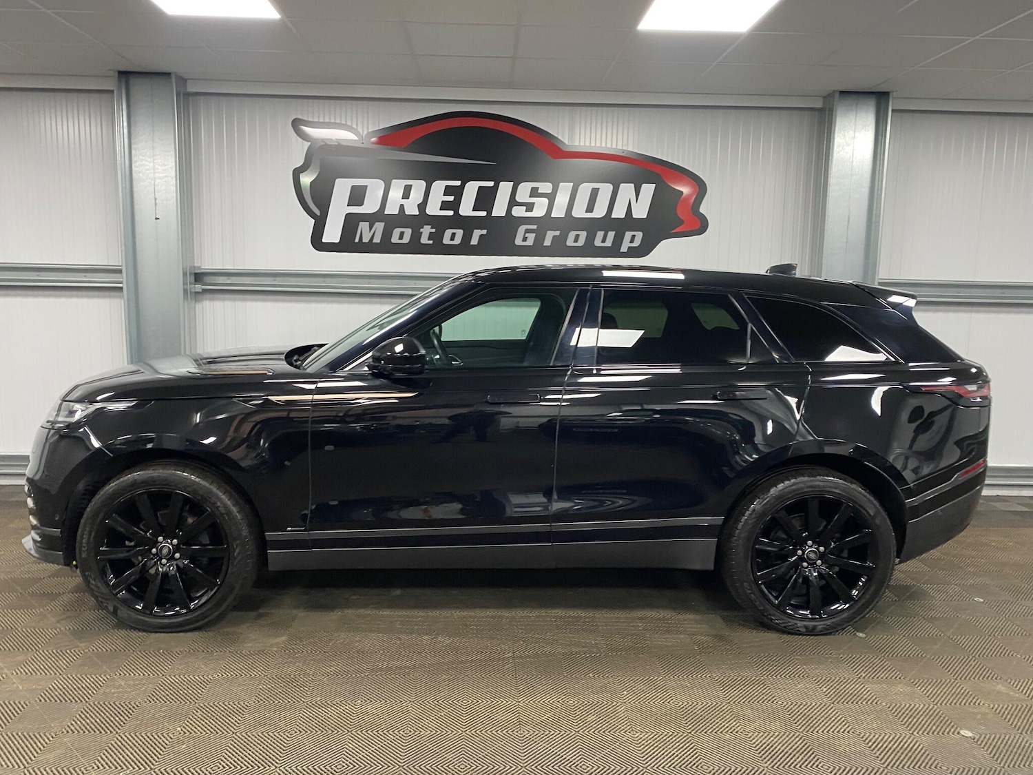 Used Land Rover Range Rover Velar 2019 for sale - 77229890: Photo 16