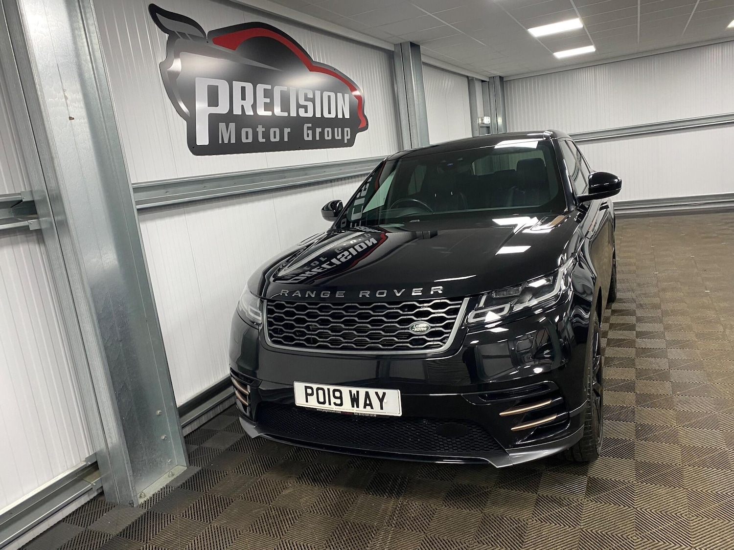 Used Land Rover Range Rover Velar 2019 for sale - 77229890: Photo 5