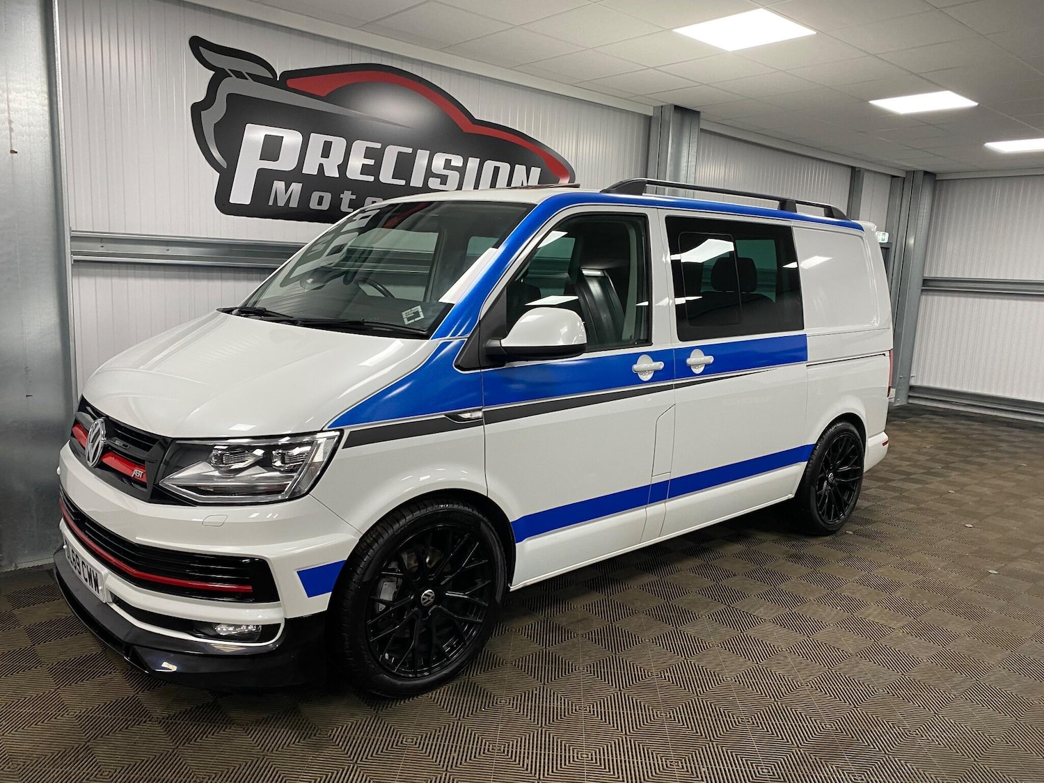 Used Volkswagen Transporter for sale - 77175566: Photo 11