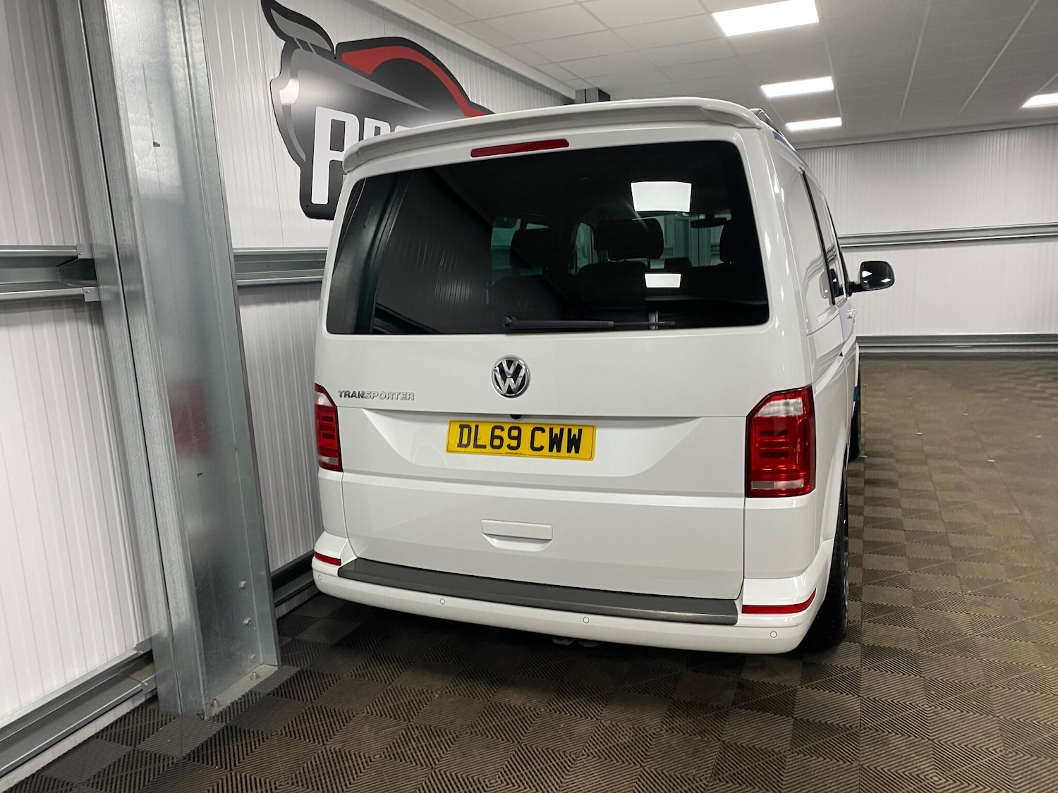 Used Volkswagen Transporter for sale - 77175566: Photo 25