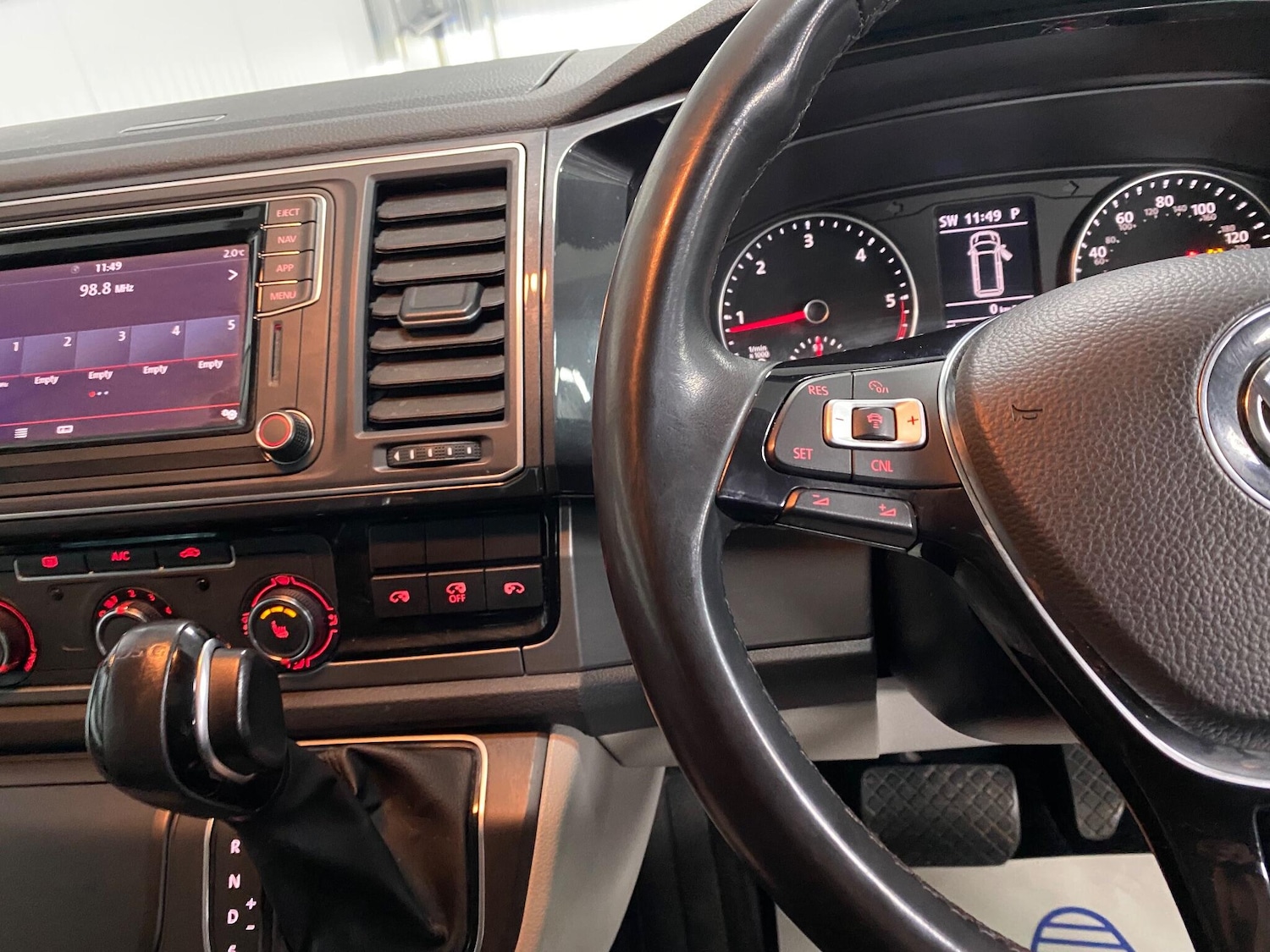 Used Volkswagen Transporter for sale - 77175566: Photo 43